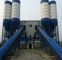 新乡HZS120型混凝土搅拌站施工现场