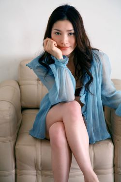 《她很漂亮第01集》